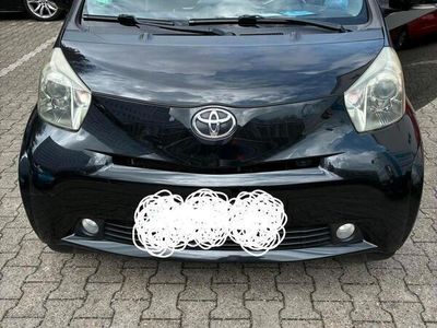 Toyota iQ