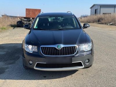 Second-hand Skoda Superb 140 CP (102 kW) 2012 Negru Break