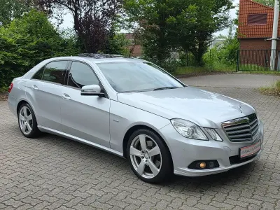 Gebraucht Mercedes E220 Sport 170 PS (125 kW) 2011 Silber Limousine