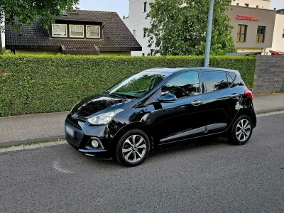 Gebraucht Hyundai i10 87 PS (63 kW) 2014 Schwarz Kleinwagen