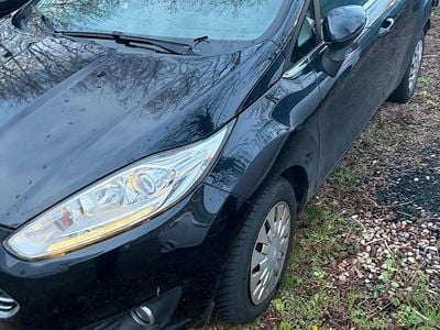 Gebraucht Ford Fiesta 125 PS (91 kW) 2013 Schwarz Kleinwagen