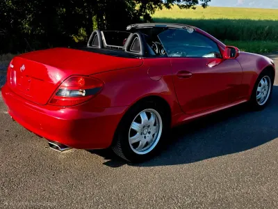 Gebraucht Mercedes SLK200 184 PS (135 kW) 2008 Rot Cabrio