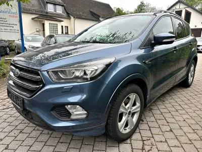 Używany Ford Kuga ST-Line 150 KM (110 kW) 2018 Niebieski SUV