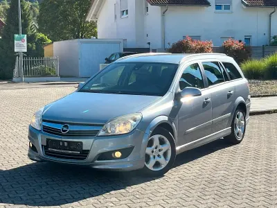 Gebraucht Opel Astra 125 PS (91 kW) 2009 Grau Kombi