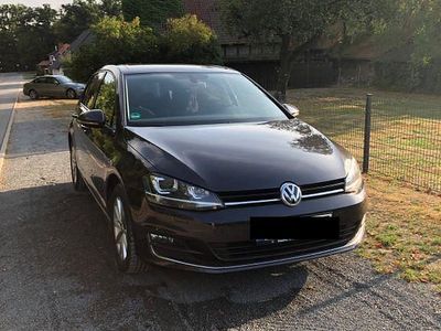 Gebraucht VW Golf VII LOUNGE 110 PS (80 kW) 2015 Grau Limousine