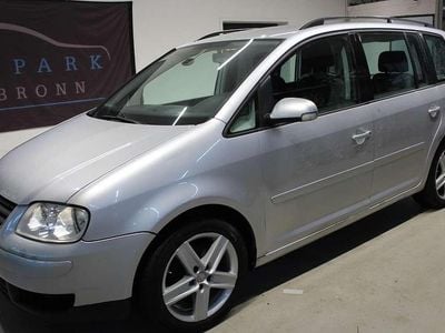 Gebraucht VW Touran Trendline 140 PS (102 kW) 2005 Reflexsilber metallic Van / Kleinbus