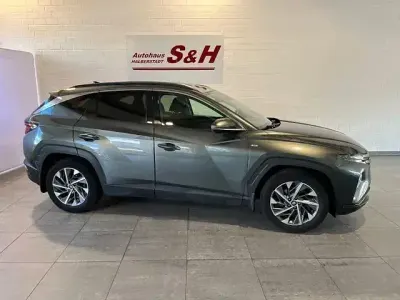 Gebraucht Hyundai Tucson Trend 136 PS (100 kW) 2021 Grau SUV