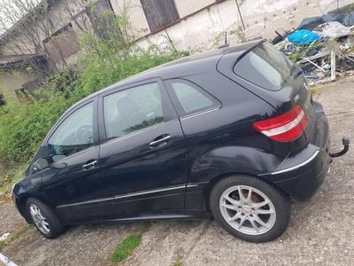 Mercedes B170