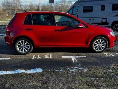 Gebraucht VW Golf VII 116 PS (85 kW) 2015 Rot Limousine