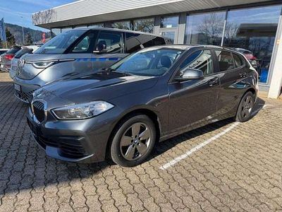 Gebraucht BMW 118 Advantage 140 PS (102 kW) 2020 Mineralgrau metallic Kleinwagen