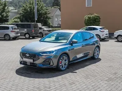 Neu Ford Focus ST-Line 125 PS (91 kW) 2026 Grau Limousine