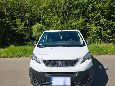 Gebraucht Peugeot Expert S 120 PS (88 kW) 2020 Weiß Van