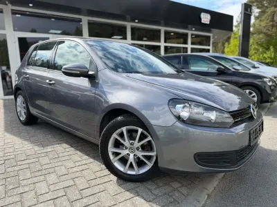 Gebraucht VW Golf VI 105 PS (77 kW) 2011 Grau Kleinwagen