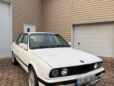 Second-hand BMW 316 100 CP (73 kW) 1990 Alb Berlinǎ