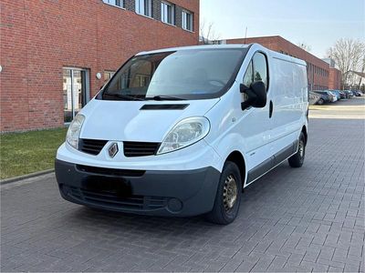 Gebraucht Renault Trafic 115 PS (84 kW) 2013 Weiß Van / Kleinbus