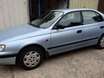 Gebraucht Toyota Carina XLi 98 PS (72 kW) 1996 Blau Limousine