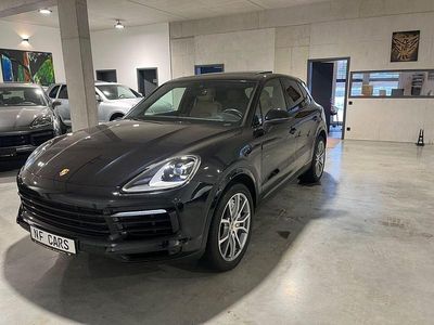 Schwarz Gebraucht 2018 Porsche Cayenne SUV | 51.990 € (Etwas zu teuer)