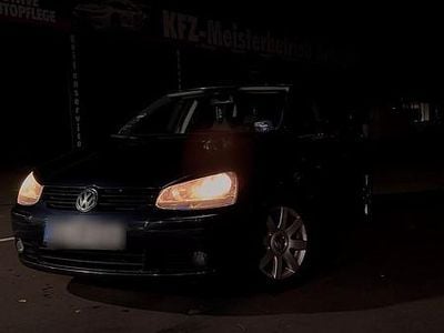 Blau Gebraucht 2005 VW Golf V GTI Kleinwagen | 2.350 € (Etwas zu teuer)