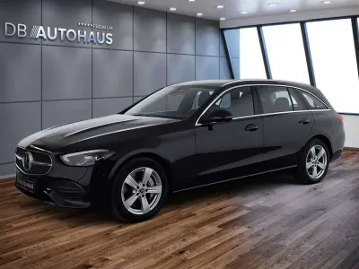 Gebraucht Mercedes C300e Avantgarde 313 PS (230 kW) 2023 Schwarz Kombi