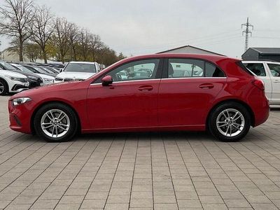 Second-hand Mercedes A200 Style 150 CP (110 kW) 2019 Roșu Berlinǎ