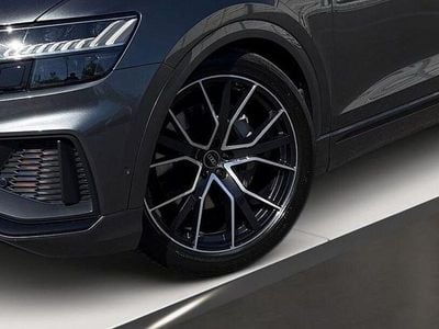 Second-hand Audi Q8 S-Line 286 CP (210 kW) 2022 Gri SUV