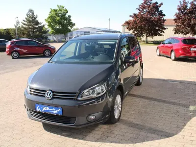 Usata VW Touran Cup 140 CV (102 kW) 2015 Grigio Monovolume