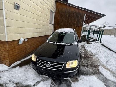Schwarz Gebraucht 2002 VW Passat Highline Kombi | 1.250 € (Superpreis)
