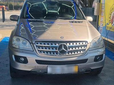 Gebraucht Mercedes ML280 190 PS (139 kW) 2006 Gold SUV