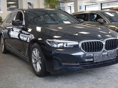 Gebraucht BMW 520 190 PS (139 kW) 2023 Schwarz Kombi