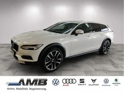 Usata Volvo V90 CC 197 CV (144 kW) 2024 Bianco Station wagon
