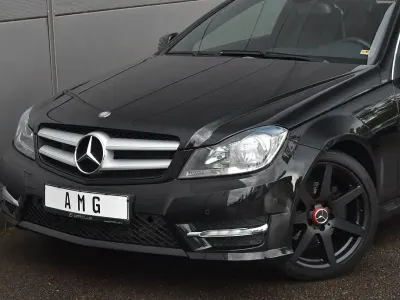 Gebraucht Mercedes C180 AMG 156 PS (114 kW) 2013 Schwarz Coupé
