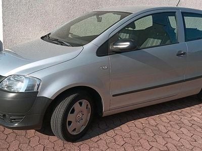 Gebraucht VW Fox 54 PS (39 kW) 2010 Silber Kleinwagen