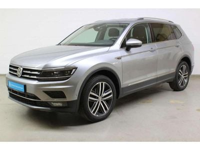Gebraucht VW Tiguan Allspace Highline 239 PS (175 kW) 2020 Pyrite silver metallic SUV