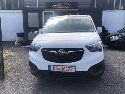Gebraucht Opel Combo Edition 102 PS (75 kW) 2020 Weiß Van / Kleinbus