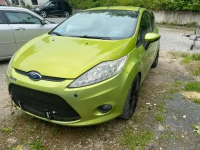 Gebraucht Ford Fiesta Trend 97 PS (71 kW) 2008 Grün Kleinwagen