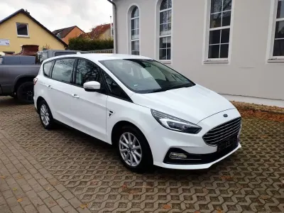 Gebraucht Ford S-MAX Titanium 150 PS (110 kW) 2020 Weiß Van / Kleinbus