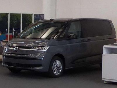 Grau Gebraucht 2024 VW Multivan Edition Van | 46.400 € (Fairer Preis)