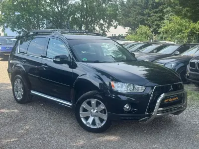 Gebraucht Mitsubishi Outlander 170 PS (125 kW) 2011 Schwarz SUV