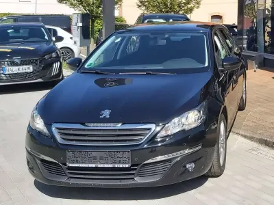 Gebraucht Peugeot 308 Active 131 PS (96 kW) 2016 Schwarz perla nera Kombi