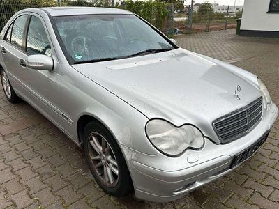 Mercedes C270