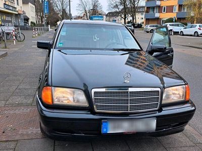 Mercedes C180