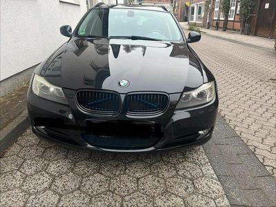 Brugt BMW 318 143 HK (105 kW) 2012 Sort Stationcar
