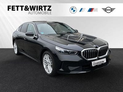 Gebraucht BMW 520 197 PS (144 kW) 2024 Saphirschwarz metallic Limousine