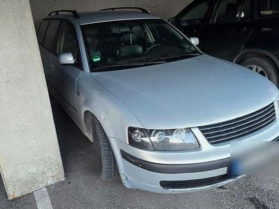 Gebraucht VW Passat 150 PS (110 kW) 1998 Silber Kombi