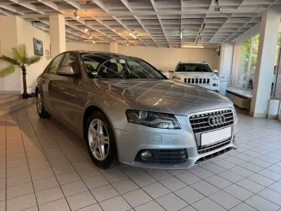 Gebraucht Audi A4 Attraction 160 PS (117 kW) 2009 Grau Limousine