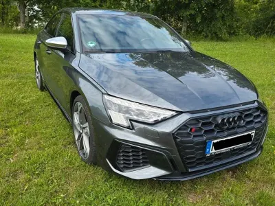 Gebraucht Audi S3 Sport 310 PS (228 kW) 2022 Grau Limousine