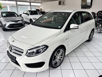 Gebraucht Mercedes B200 AMG line 156 PS (114 kW) 2017 Weiß Van / Kleinbus