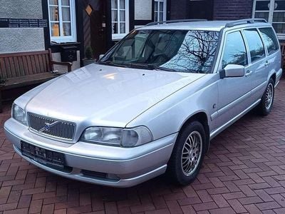 Gebraucht Volvo V70 144 PS (105 kW) 1999 Silber Kombi