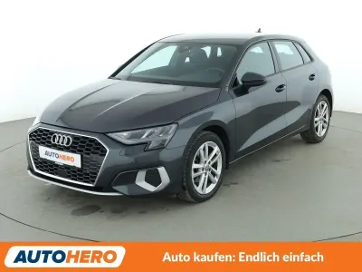 Usado Audi A3 Advanced Plus 116 HP (85 kW) 2022 Cinzento Sedan