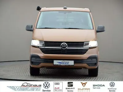 Gebraucht VW California Beach 150 PS (110 kW) 2022 Copper bronze Van